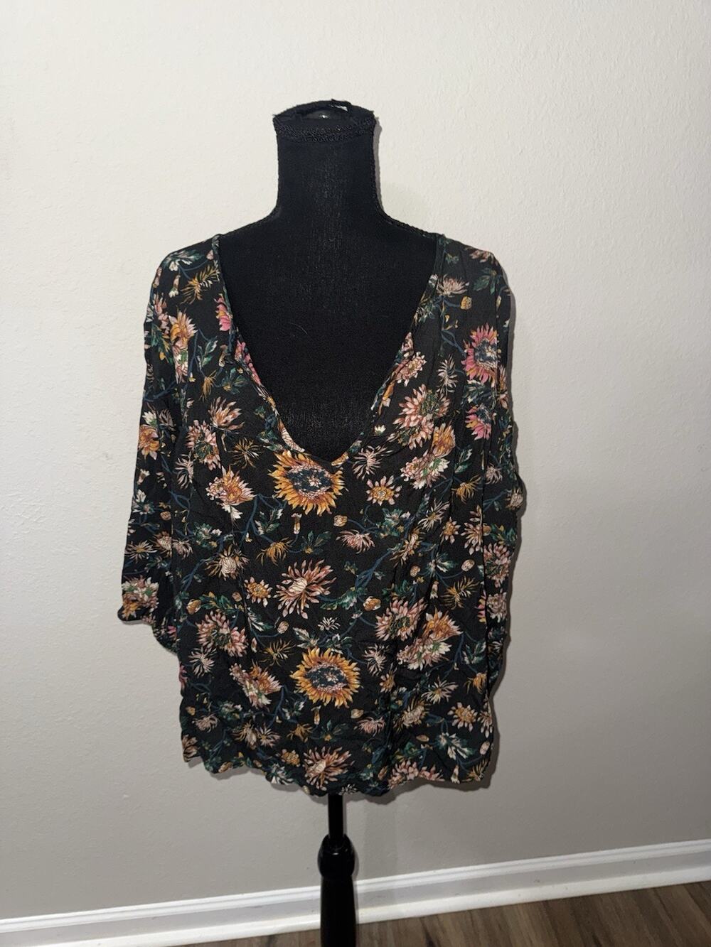 Natural Life XL Floral V Neck Blouse Top Black Yellow Sunflower Boho Tunic